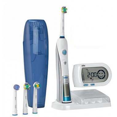 Oral-B D32 - IQ5000 Triumph Smartguide Electric Toothbrush